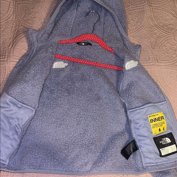 The North Face Lavender Fleece Jacket - Picture 3 of 8